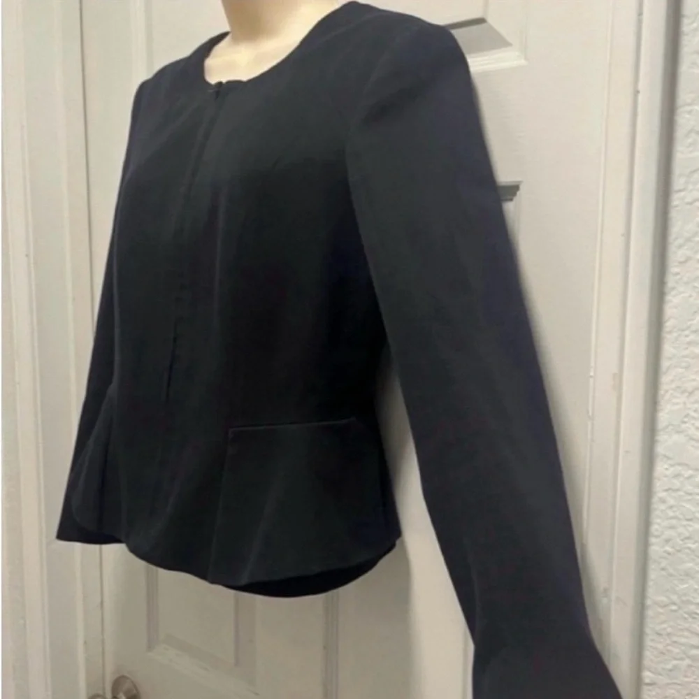 Theory Jondi Peplum Black Blazer Business/Sophisticated/Versatile- Size 8 - EUC